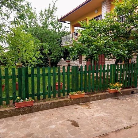 Apartment Sanja Near The Sea, Spacious And Green :) Pula Zewnętrze zdjęcie